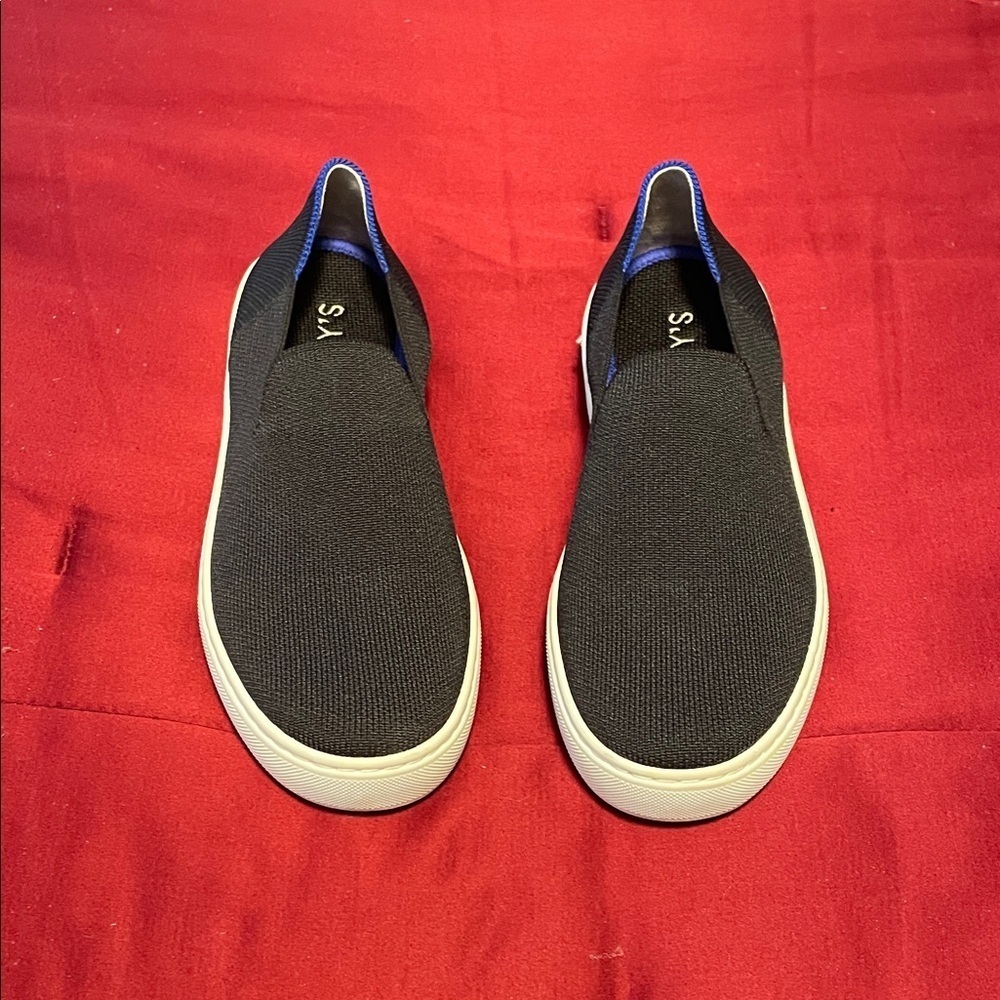 Rothy’s slip on black loafers